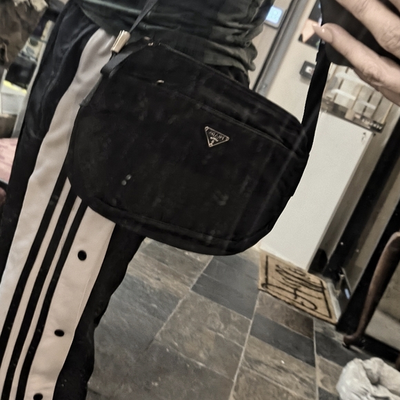 Authentic Prada Nylon black bag Vintage 1980's 🖤 NWT - Picture 2 of 12